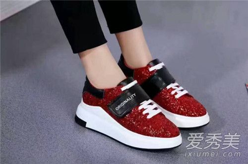 今年流行什么女鞋2017  乾隆皇帝的鞋是什么鞋图解