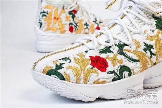 kith x lebron15花卉系列怎么样 kith x lebron15花卉细节图