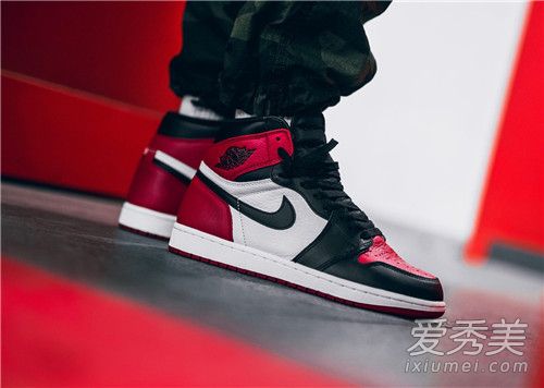 aj1黑紅腳趾女款上腳圖片 aj1黑紅腳趾發售價多少錢