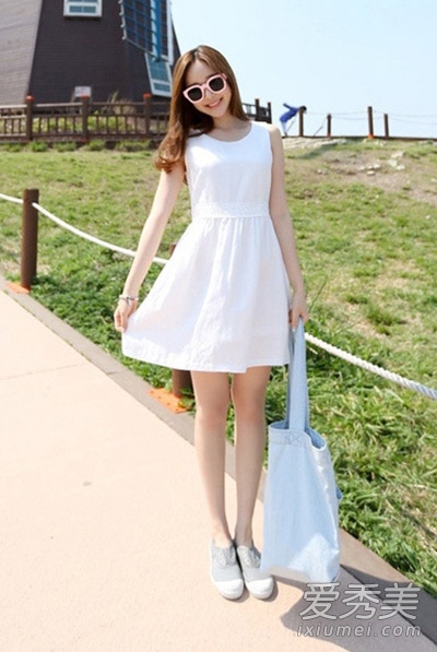 夏季韩版连衣裙 这些款式最流行