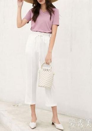 女孩们在夏天如何搭配她们的服装