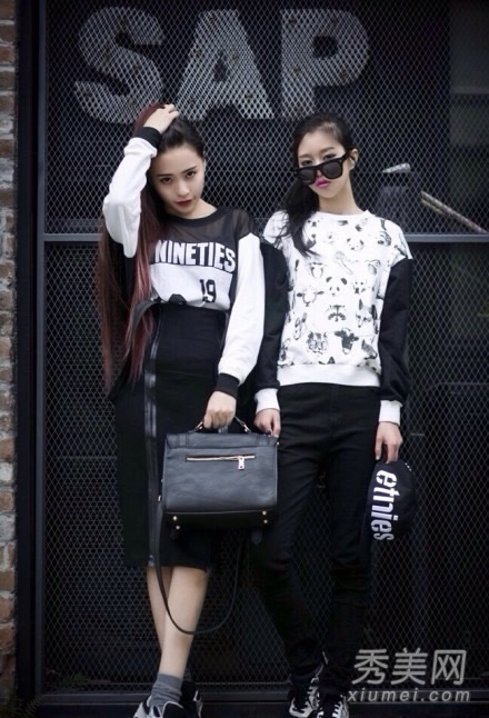 一模一樣的叫校服 這才是閨蜜裝