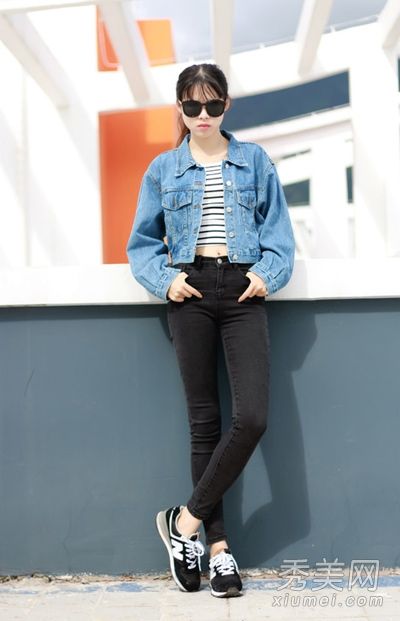 牛仔夹克配什么样的裤子?瘦的是最瘦的。