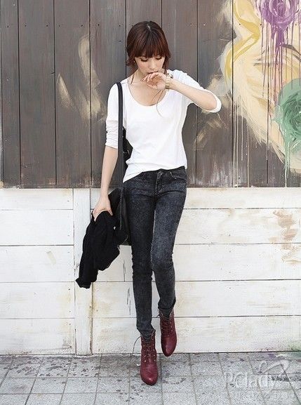 黑白双色结构改变优雅实用的OL风格！