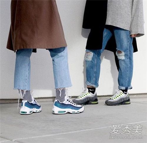 风好大!时尚潮人必入的Nike Air Max 95老爹鞋不准备来一双?