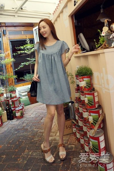 胖人穿宽松的衣服看起来最好。
