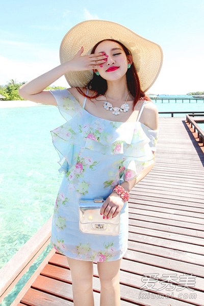 夏季流行裙子款式 印花裙浪漫唯美