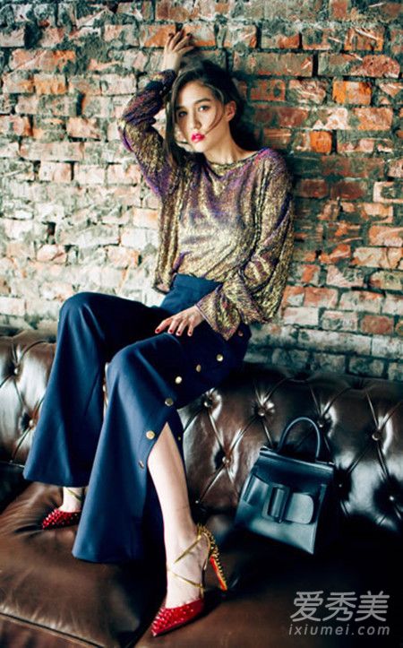 冬季金属色正流行 学好这些让你美的不同 服装搭配 金属色服装穿搭