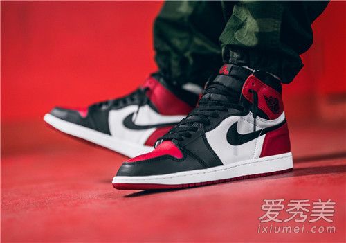 aj1黑紅腳趾女款上腳圖片 aj1黑紅腳趾發售價多少錢