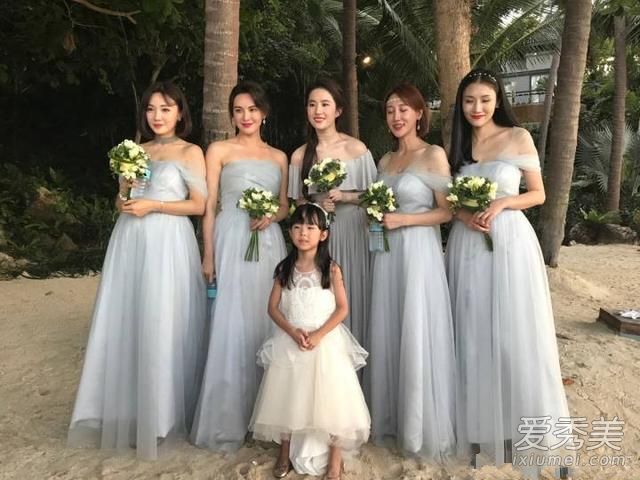 刘亦菲伴娘服是什么牌子 刘亦菲同款伴娘礼服介绍