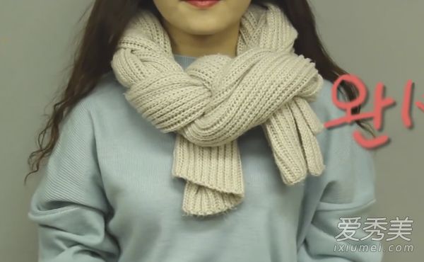 三招超实用围巾绑法 让你温暖又时髦 围巾的围法 