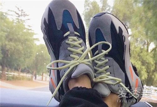 yeezy boost 700價格 yeezy boost 700搭配