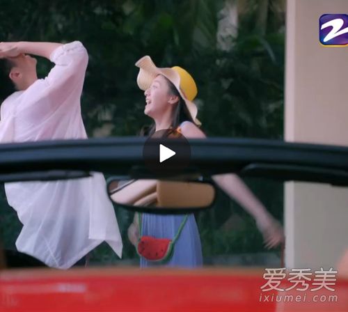漂洋过海来看你唐果果同款西瓜包是什么牌子 唐果果同款包