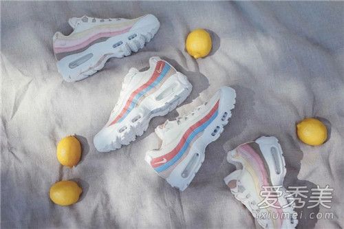 Nike Air Max 95限量款彩虹球鞋美哭！推荐2019春夏粉嫩球鞋！
