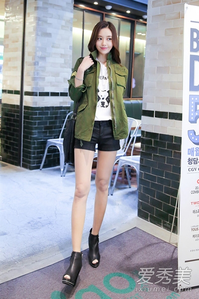 韩版军绿色休闲外套 2015继续流行