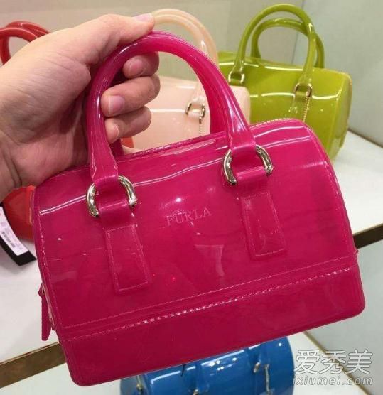 furla果凍包染色了怎麼清洗 furla果凍包保養方法