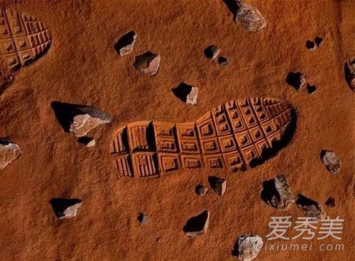 耐克与tom合作的 sachs mars yard 20定制版火星鞋什么时候发售多少钱