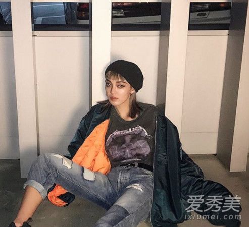 忽冷忽热的天就是差这一件外套！时尚icon都这么穿 春季外套搭配