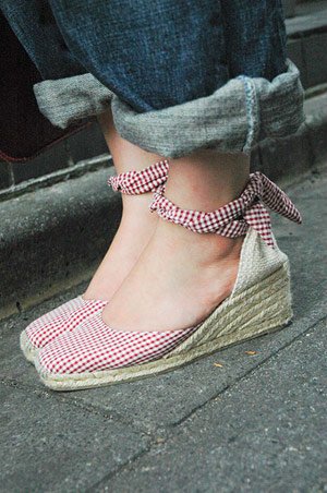 点睛之笔！日本MM街头时尚凉鞋秀