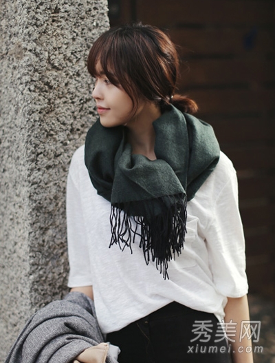 韩国MM支招围巾搭配 8种系法美丽动人