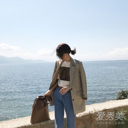一个矮个子女孩穿什么样的外套好看