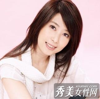 浮肿水泡脸out！4步骤10分钟变小脸