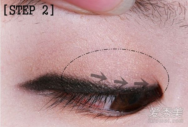 中国超模丹凤眼受宠 单眼皮画对眼线也很美