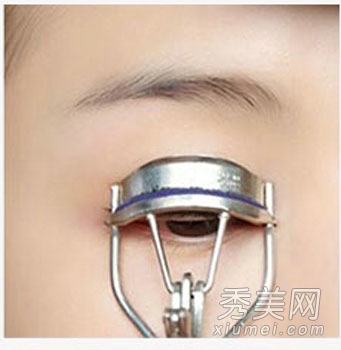 韩式猫眼妆：眼影&眼线&假睫毛化妆技巧