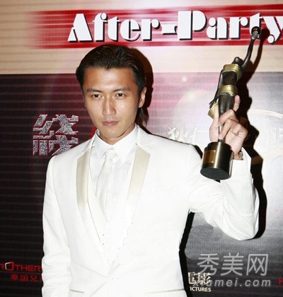 男生露额发型 陈冠希谢霆锋谁更男人味？