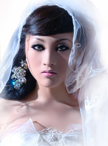 新娘形象的魅惑眼妆