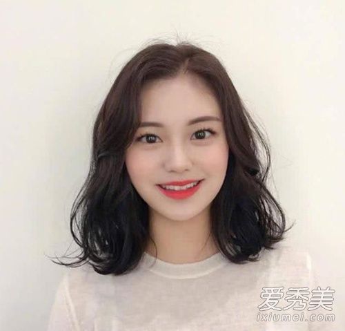 2018最火的刘海发型图片 人气网红刘海自己在家也能diy