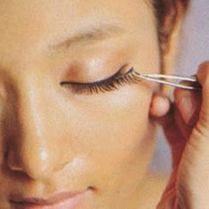 5步睫毛化妆法打造超大号双眸