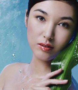 抵抗真假皱纹 还肌肤青春光彩
