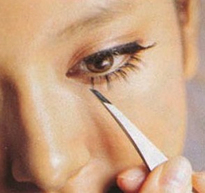 5步睫毛化妆法打造超大号双眸