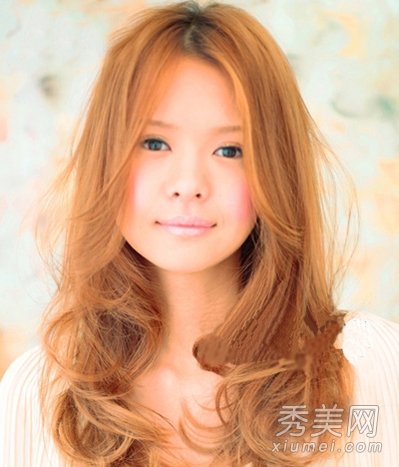 秋季最好瘦脸发型 7款中长梨花头发型最漂亮