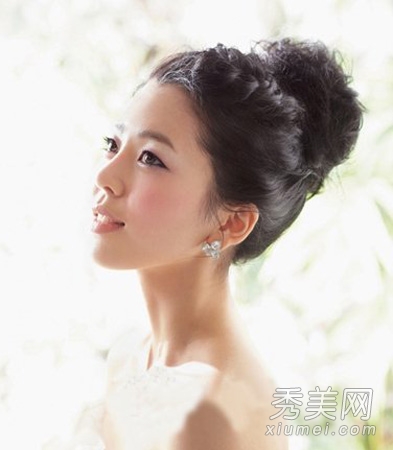 2012唯美新娘发型 专属于你的婚礼靓发型