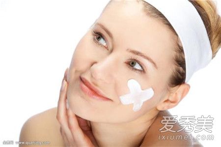 干性皮肤适合什么洗面奶 适合干性皮肤的洗面奶
