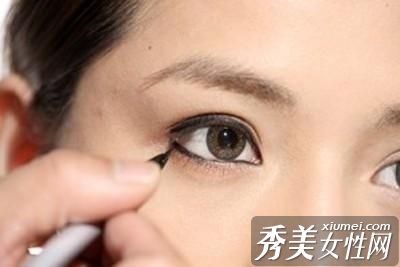 淡淡魅惑 李毓芬疗癒系圆眼妆