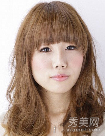 齐刘海发型图片 适合大脸长脸女生