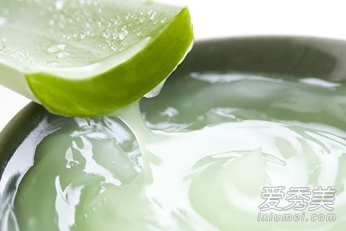 夏天蘆薈膠可以放冰箱嗎?蘆薈膠是在爽膚水之前用還是之後用