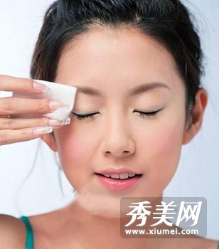 簡單6步卸彩妝 讓臉部幹淨又健康