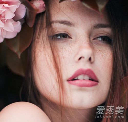 一斑毁所有 脸上雀斑到底怎么回事？ 雀斑是怎么形成的