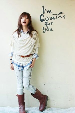 甜美的服装让人一眼就爱上你。