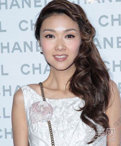 林心如徐濠萦扮嫩 粉妆红唇谁更吸睛