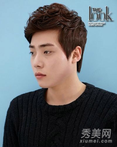 最具人气韩式男生发型 烫发引领时尚潮流
