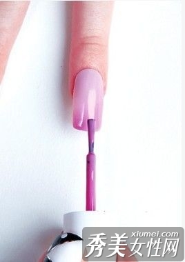 超华丽粉色指甲 让你双手成为焦点