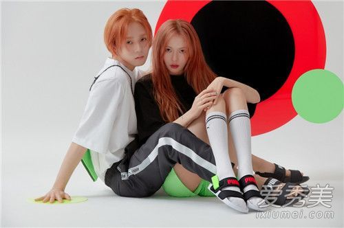 凌和夫妇今年夏天穿情侣礼服