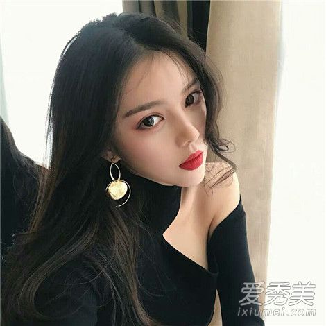 夏天什么头发颜色显白又年轻 2019女生流行发型发色