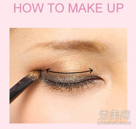 Copy超模米兰达可儿 迷人天使电眼妆（图）
