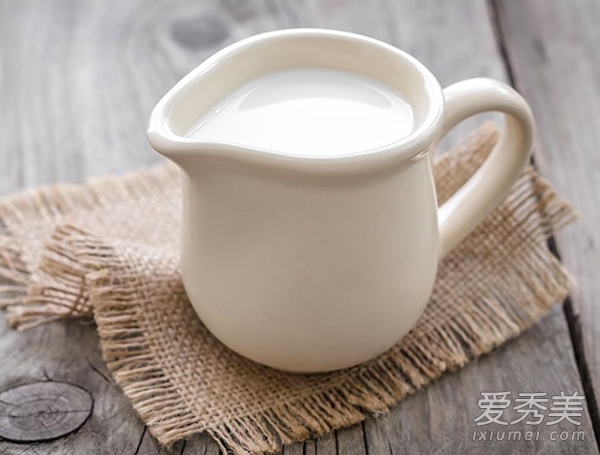 自制红糖牛奶美白面膜 温和去角质